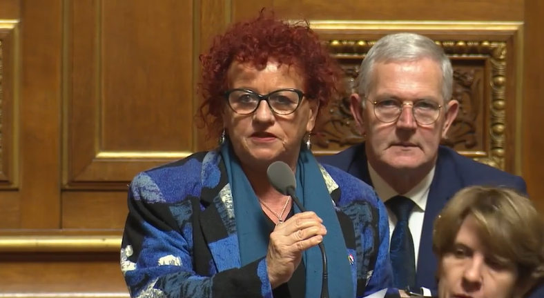 Technologie en 6e : j’interroge le ministre avec ChatGPT